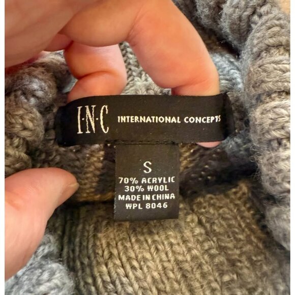 I.N.C. Men’s Sweater Size Small Grey - Picture 3 of 3